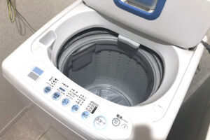 洗濯機の排水口から水漏れしているときの対処法を紹介！水漏れ予防のポイントも