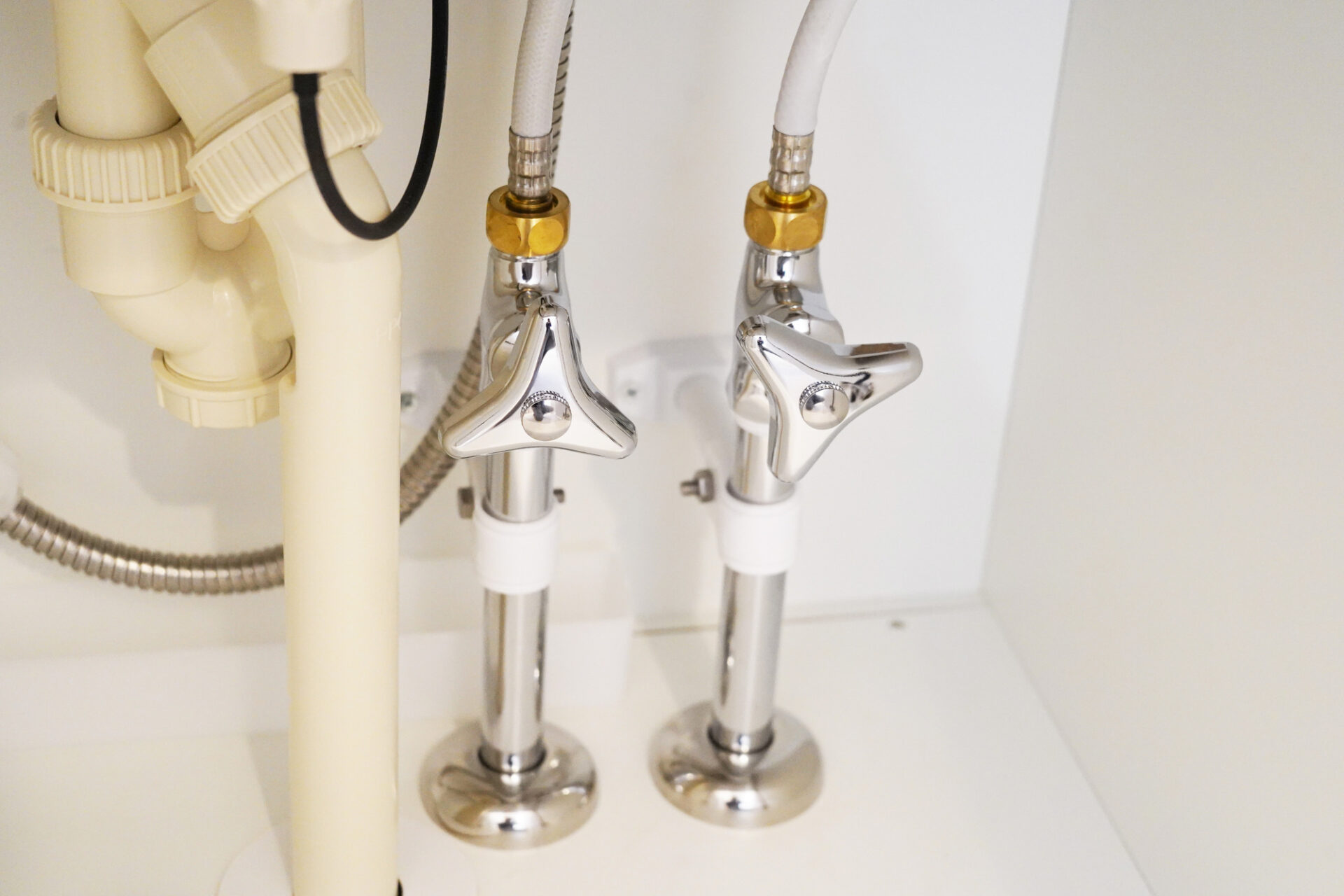 止水栓が固くて回せない！？回すための方法はある？【矢野】 – ひょうご水道職人 -兵庫県の水道修理、お風呂、トイレ、台所の排水管のつまり修理