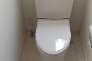 兵庫県明石市へトイレの水漏れ修理依頼にお伺いいたしました