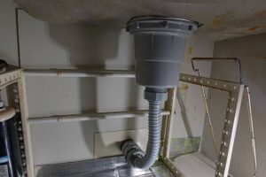 兵庫県西宮市結善町へディスポーザーから台所排水トラップに取り付けへ伺いました