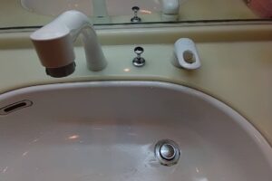兵庫県神戸市垂水区に洗面蛇口水漏れでお伺いしました