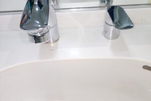 兵庫県西宮市に洗面蛇口水漏れで伺いました