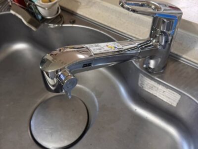 兵庫県宝塚市小浜町にて台所蛇口の交換へ伺いました