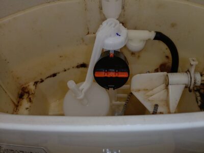 兵庫県姫路市へトイレの水漏れでお伺い致しました。