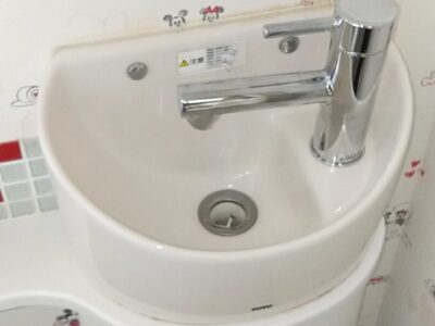 兵庫県加古川市にトイレ手洗い蛇口水漏れでお伺いさせていただきました。