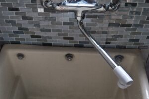 兵庫県加古川市に洗面蛇口水漏れでお伺いさせていただきました。
