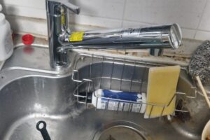 兵庫県宝塚市に台所蛇口水漏れでお伺いしました。
