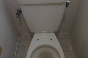 兵庫県明石市へトイレの不具合でお伺い致しました。