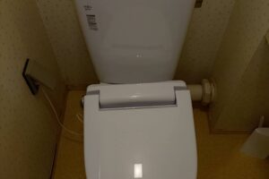 兵庫県芦屋市へトイレの水漏れでお伺い致しました。