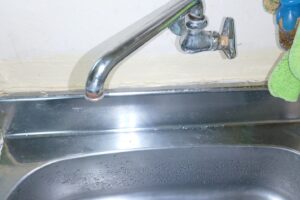 兵庫県神戸市灘区に台所蛇口水漏れでお伺いさせていただきました。