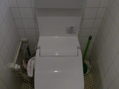 兵庫県宝塚市にトイレ交換でお伺いしました。