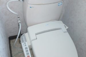 兵庫県相生市にトイレ内水漏れ調査でお伺いしました。
