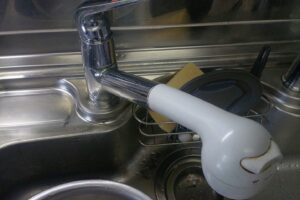 兵庫県神戸市兵庫区で台所蛇口交換でお伺いしました。