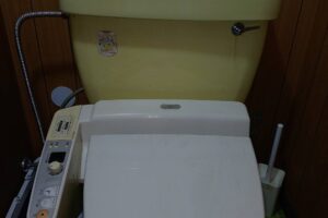 兵庫県明石市へトイレの水漏れでお伺い致しました。