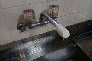 兵庫県尼崎市へ台所蛇口水漏れでお伺い致しました。