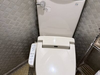 兵庫県神戸市中央区にトイレタンク交換で伺いました