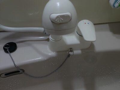 兵庫県西宮市に洗面蛇口交換でお伺いしました。