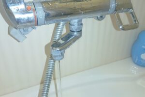 兵庫県神戸市北区に浴室蛇口水漏れ調査でお伺いしました。
