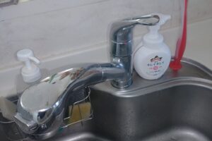 兵庫県神戸市北区に台所蛇口の交換依頼でお伺いしました。