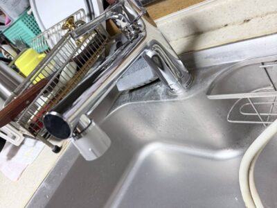 兵庫県明石市大明石町へ台所蛇口の交換にお伺いしました。