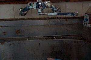 兵庫県芦屋市朝日ケ丘町へ台所蛇口の水漏れ修理でお伺い致しました。
