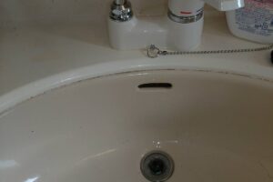 兵庫県神戸市須磨区須磨寺町へ洗面蛇口水漏れでお伺い致しました。