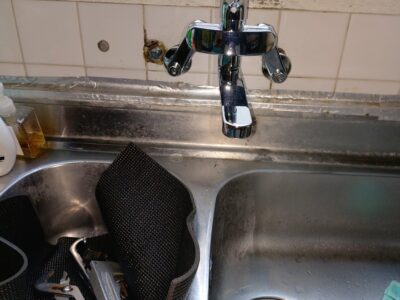 兵庫県川西市松が丘町へ台所蛇口の水漏れ修理でお伺いしました。