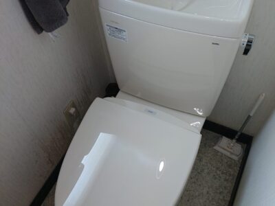 兵庫県神戸市兵庫区松本通へトイレの交換作業でお伺いしました。