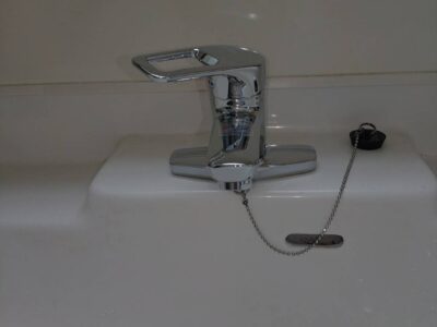 兵庫県神戸市須磨区月見山町へ洗面蛇口水漏れでお伺い致しました。