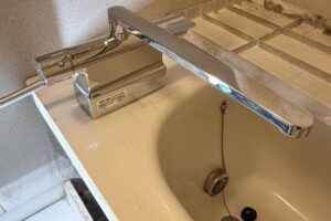 兵庫県西宮市霞町に浴室蛇口の交換でお伺いしました。