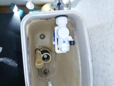 兵庫県小野市育ケ丘町にトイレの水漏れ修理でお伺いしました。