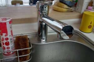 兵庫県明石市大久保町へ台所蛇口の水漏れ修理でお伺い致しました。