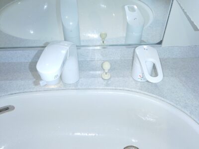 兵庫県尼崎市杭瀬へ洗面蛇口の水漏れ修理でお伺いしました。